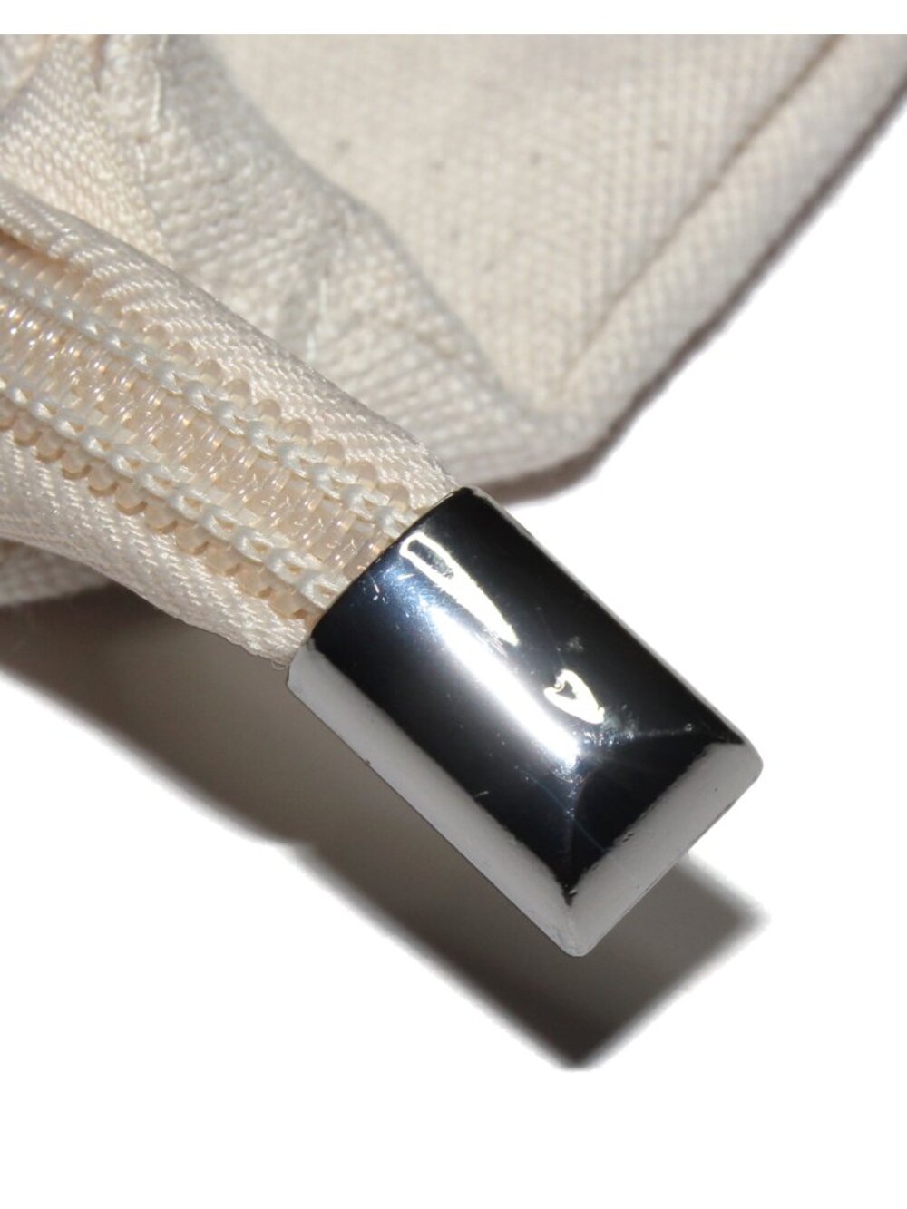 Target Beauty Studio Limited Edition Collectible Mini Canvas Tote Bag Keychain - Picture 14 of 14